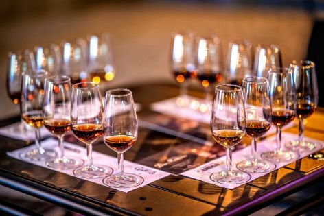 Пловдивските духове без включена нощувка – вечерен тур с дегустация