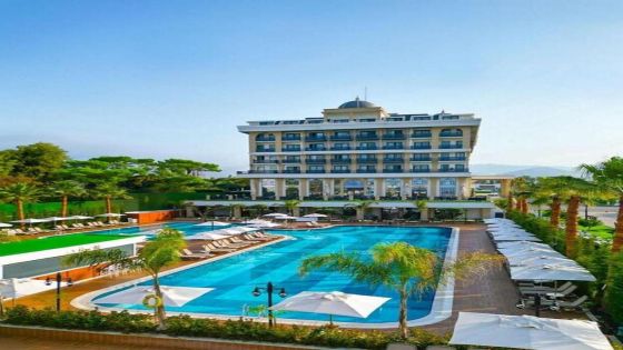 Serenity Queen Hotel Lux